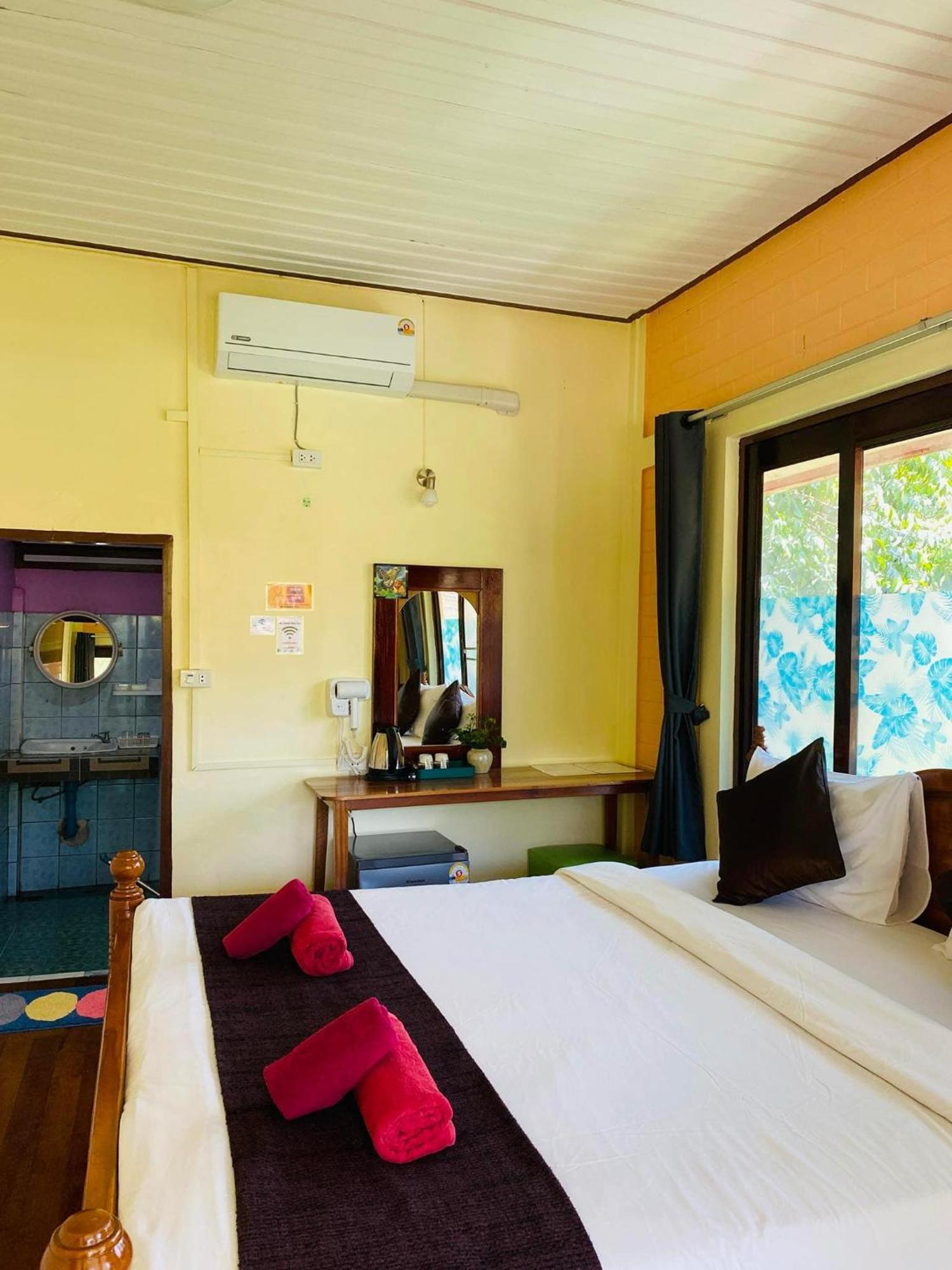 Khao Sok Nung House Hotel Khao Sok National Park Exterior photo